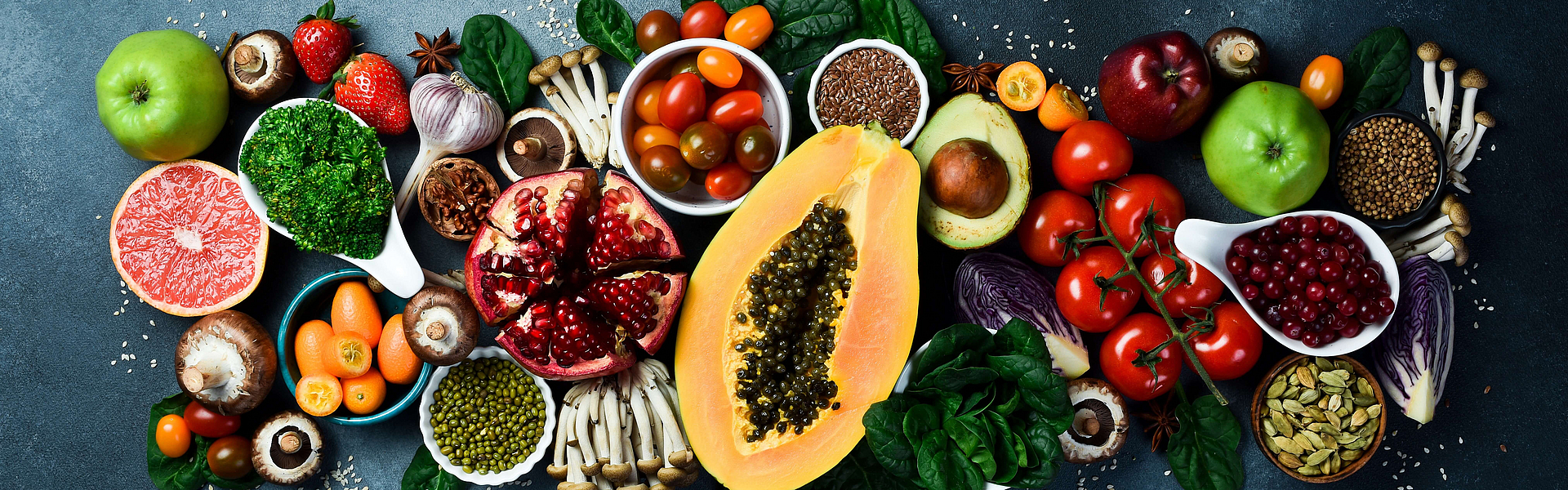 Verschiedene Obst- und Gemüsesorten mit wirksamen Antioxidantien