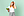 Nachdenkliche Frau mit Salat in der Hand