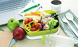 Snacken am Arbeitsplatz