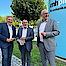 Am 8. Oktober ist in Bayern Landtagswahl. Dr. Ralf Langejürgen, Vorstandsvorsitzender des BKK Landesverbandes Bayern (im Bild links) und Heiko Kastner, Vorstand der mhplus Krankenkasse (im Bild rechts), geben dem CSU-Bundestagsabgeordneten Max Straubin-ger die Positionen der Betriebskrankenkassen mit auf den Weg.